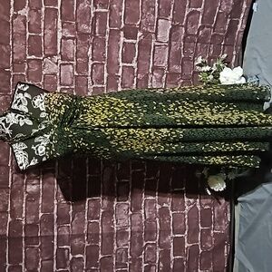 Max 🎄& Cleo Green/Yellow/Black Halter Maxi Dress size 10